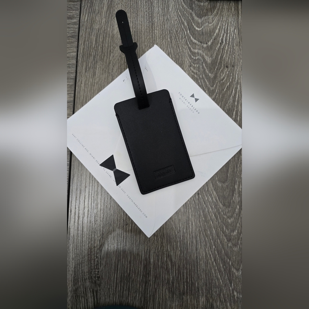 NWOT Black AWAY Leather Luggage Tag - Picture 2 of 4